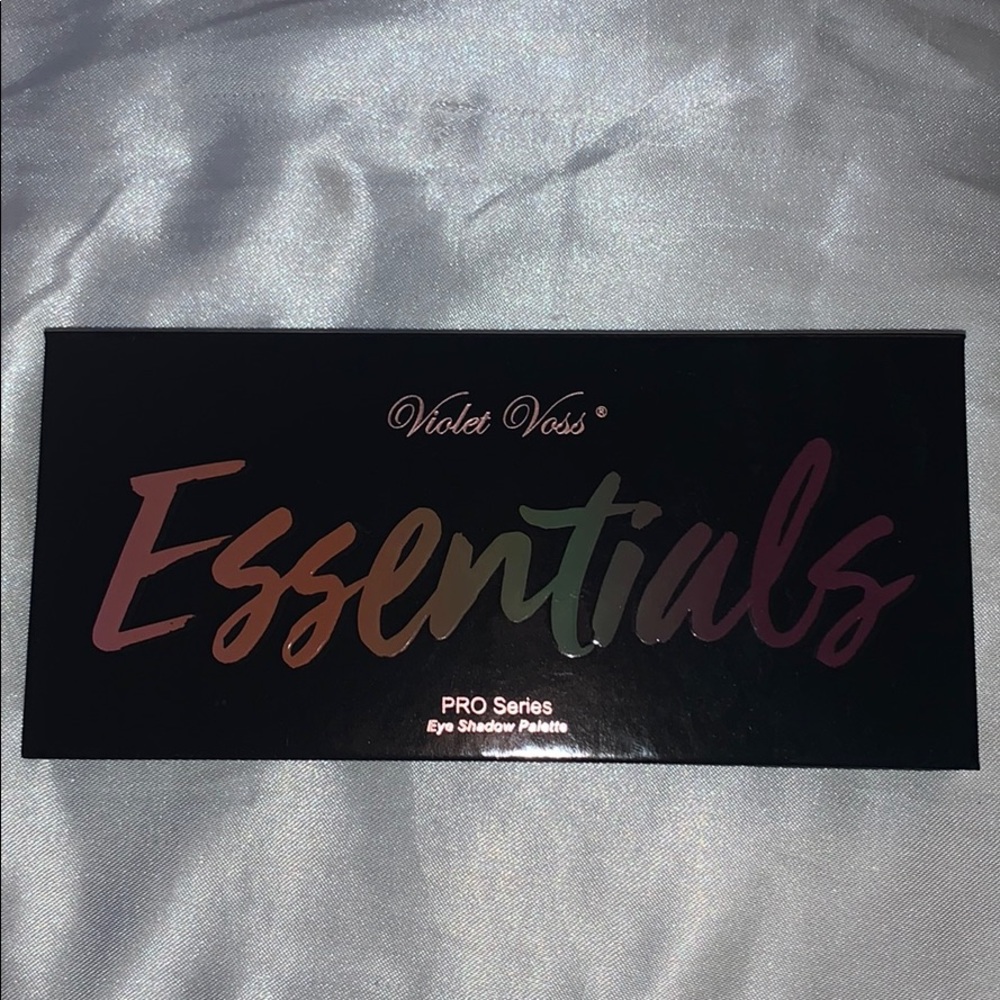 Violet Voss | Essentials Eyeshadow Palette